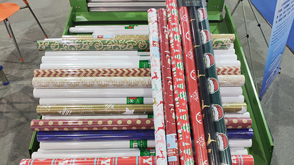 復(fù)卷機(jī)操作注意事項(xiàng)及性能特點(diǎn)有哪些？